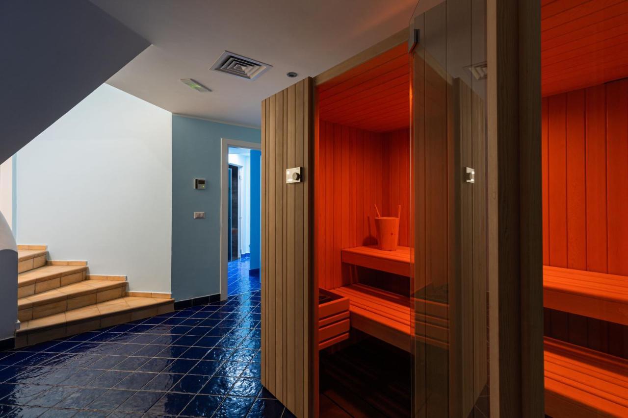 مبيت وإفطار بولينيانو آ ماري Don Leonardo - Pool And Wellness المظهر الخارجي الصورة